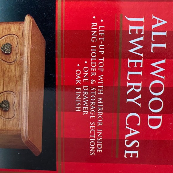 New in original box brown small jewelry box engraved with hearts - Picture 4 of 6